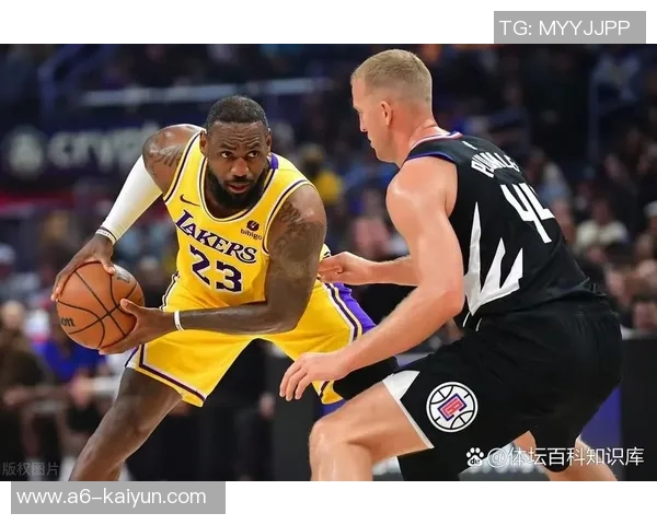 2月1日湖人与快船精彩对决直播录像回放全程回顾与分析